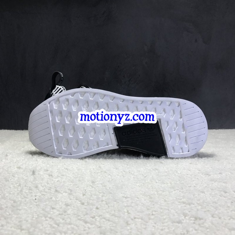 Adidas Originals NMD R2 Primeknit Collegiate Navy White